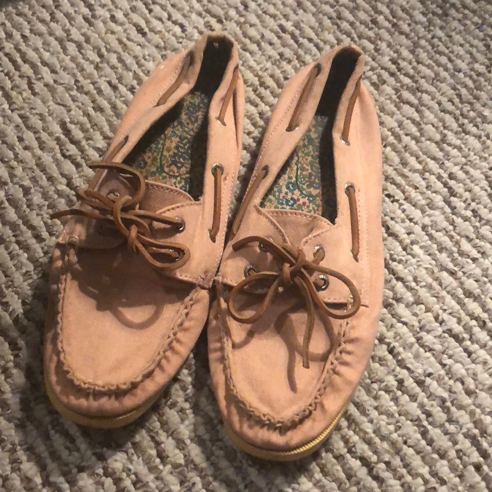Pink Sperry Topsiders
